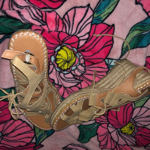 Wedges - Picture 2 of 2